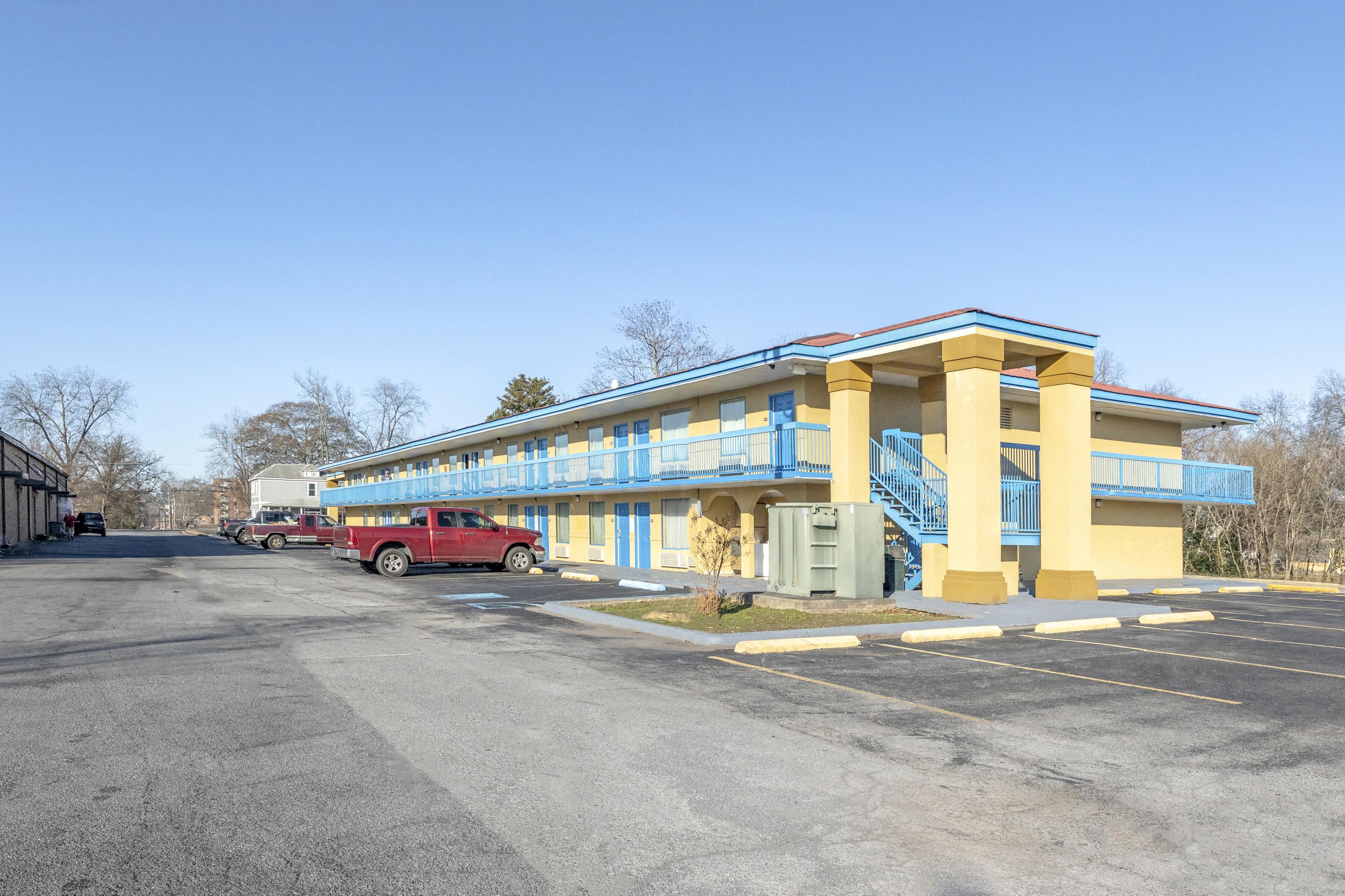 Oyo Hotel Rome Ga Historic District Eksteriør billede